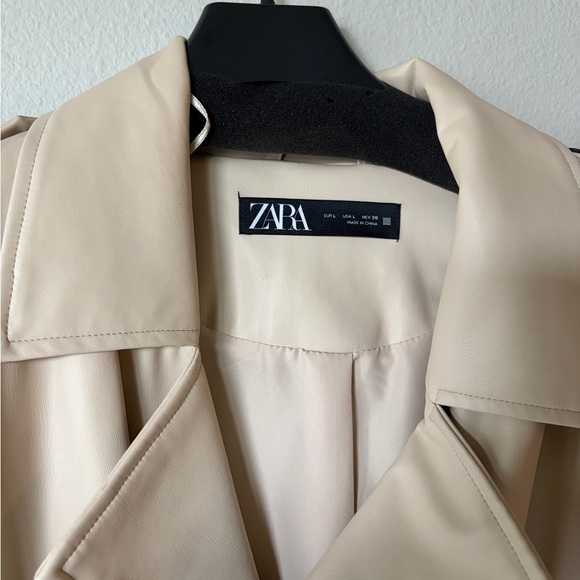 ZARA Cream Faux Leather Trench Coat – Size L - Great Condition - Picture 2 of 9